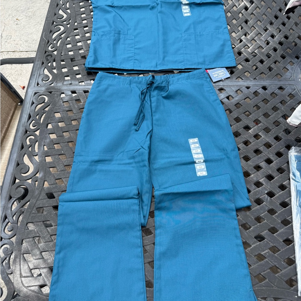 Women's Scrubs